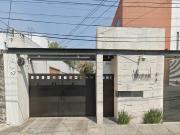 ¡GRAN OPORTUNIDAD DE ADQUIRIR HERMOSA CASA EN REMATE...