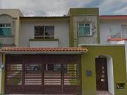 ¡GRAN OPORTUNIDAD DE ADQUIRIR UNA BONITA CASA EN FLUVIAL...