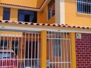 ¡Gran Oportunidad de Inversión en Espaciosa Casa...