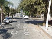 ¡gran Oportunidad de Inversión! Hermosa Y Amplia Casa En...