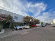 Gran oportunidad! Hermosa casa en renta con amplio...