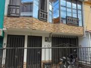 GRAN OPORTUNIDAD! SE VENDE CASA CON 2 UNIDADES DE RENTA