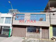 ¡Gran Oportunidad! Vendo Casa De Dos Pisos Uchumayo