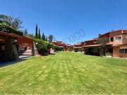 Gran oportunidad venta de propiedad con 4 casas en...