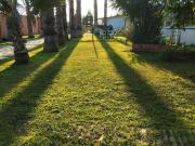 Gran Parcela con casa en urbanización los Pinos de La...
