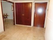 GRAN PISO CON PATIO EN OLLERIAS JUNTO A COLÓN