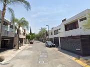 Gran Remate, Casa en Col. Cumbres, Madeira, Monterrey, N. L