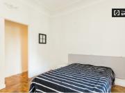 Gran salón con armario independiente en apartamento de 7... Gran salón con armario independiente en apartamento de 7...