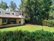 GRAN UBICACION DE ESTA CASA EN VENTA Y RENTA