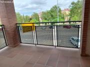 Gran unifamiliar de esquina !