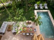Venta de Villa con Campo de Golf en Playa del Carmen,...