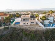 Gran Villa con encanto, vistas únicas y un gran potencial