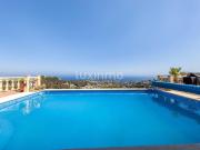 Gran villa en venta en Moraira con espectaculares vistas...