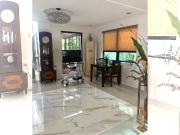 GRAND 5 BEDROOM HOUSE WITH POOL & PARKING FOR SALE IN...
