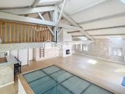 Grand appartement 152m², beaux volumes, terrasse sans...