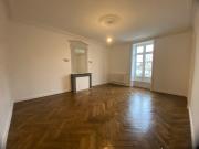 Grand appartement de 113 m² avec cachet, moulures et...