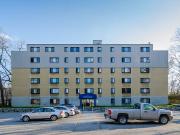 Grand Avenue Apartments