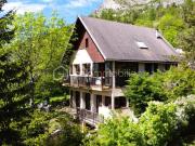 Grand chalet familial à Villars Colmars – 260 m² sur 4...