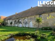 Grand corps de ferme en pierre avec 2 logements,...