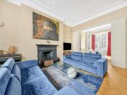 Grand garden maisonette with elegant space and tranquil...