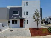 Grand Juriquilla casa de 3 recamaras en VENTA RAH3320