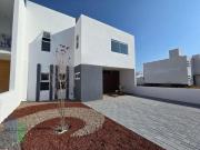 Grand Juriquilla | Estrena casa con estudio o 4a hab en...
