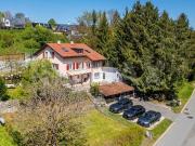 164 m² habitables + 92 m² dans appartement indépendant...