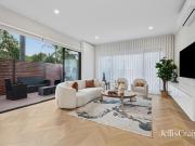 Grand proportions, private court prestige and a premium...