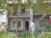 Grand residence in premier street / 3 street frontages