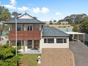 Grand residence with incredible ocean views!