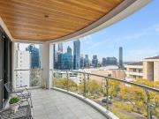 Grand Scale Luxury on Mount Street