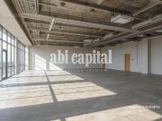 A louer Grand showroom non aménagé de 398 m² Rdc