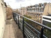 GRAND T1 AVEC BALCON TERRASSE BAIL MEUBLE