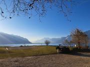 Grand studio avec spacieux balcon à deux pas du lac à...