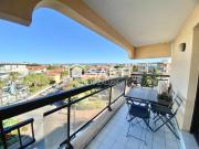 Grand studio rénové avec espace nuit, Fréjus plage