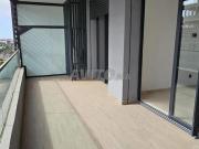 Grand studio terrasse à louer à cfc