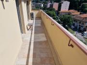 Grand T3/4 en dernier étage avec mezzanine