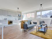 Grand T5 en location secteur Eurotéléport