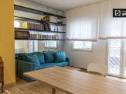 Grande appartamento con 1 camera da letto in affitto a...