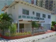 GRANDE CASA CENTRAL PARA ALUGUEL DE VERÃO, EM BALNEÁRIO...