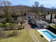 Grande maison 5 chambres et piscine sur berges de Dordogne