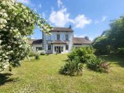 Grande maison ancienne de 213 m² avec dépendance et parc...