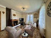 Grande maison avec atelier et grange