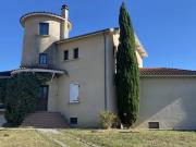 Grande maison avec jardin, piscine et garage