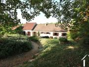 Grande maison avec piscine près de Beaune