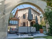 Grande maison bourgeoise rénovée avec jardin et piscine...