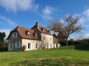 Grande maison de campagne en zone rurale 8ha 880m²...