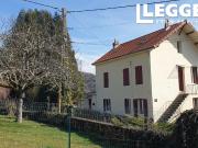 Grande maison de village rénovée avec terrain et vue sur...