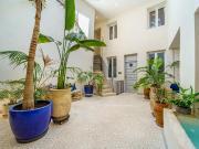 Grande Maison de ville avec 5 suites parentales: pièce...