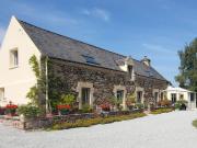 Grande maison en pierre avec 1.88 hactares